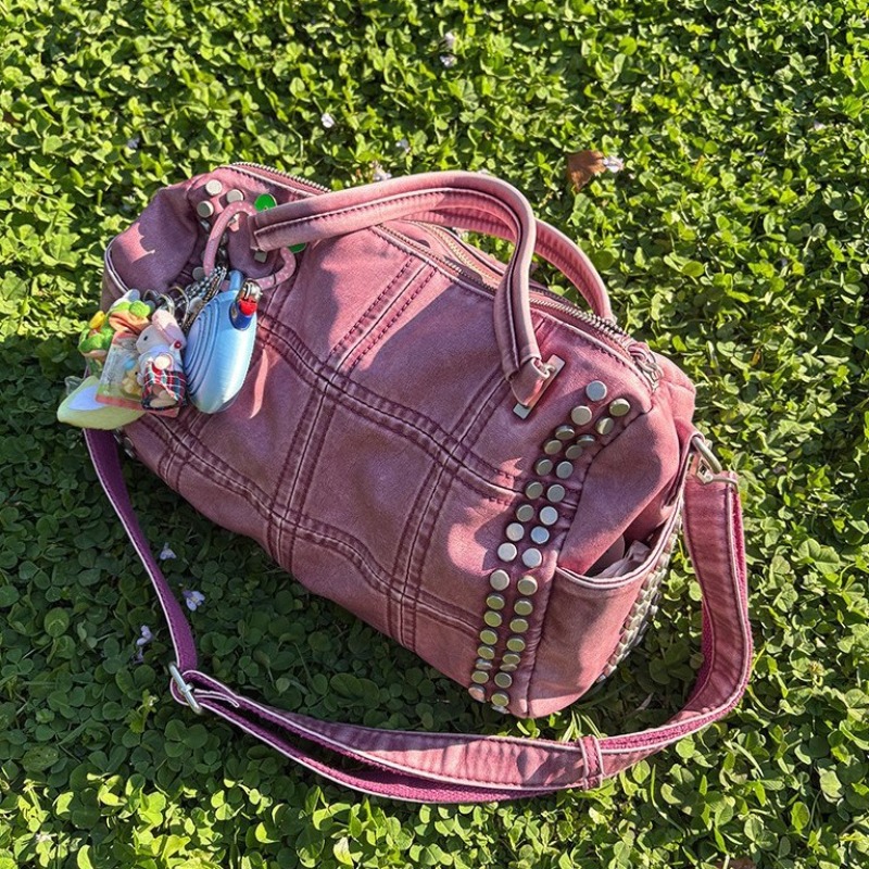 Tas Selempang Kapasitas Besar  - Embroidery Meaning ulasan dan harga
